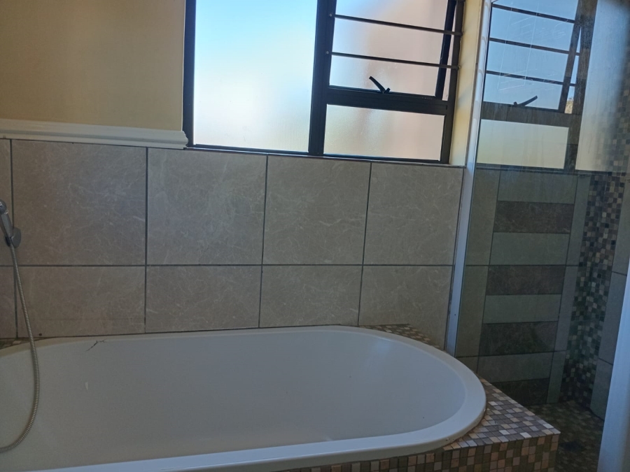 3 Bedroom Property for Sale in Boschdal North West